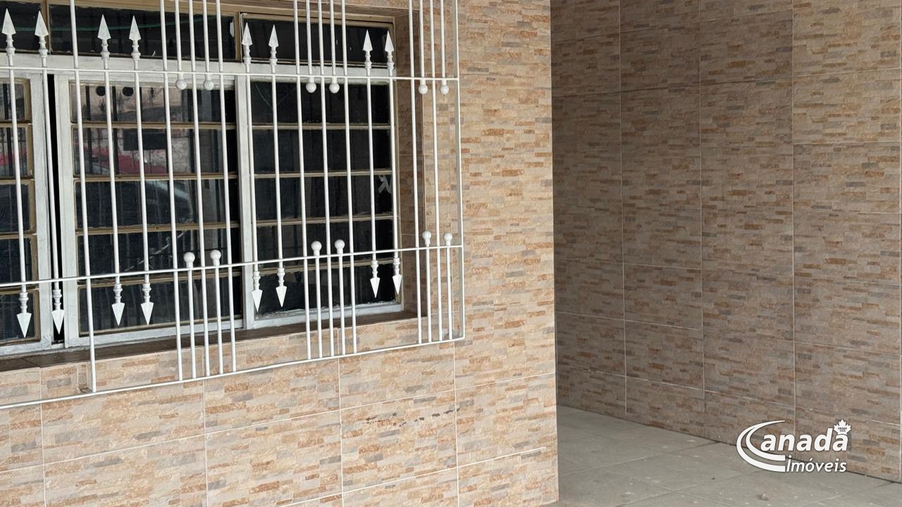 Sobrado com 2 dormitórios em Carapicuíba