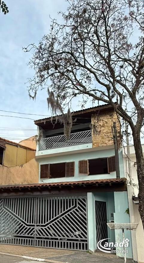 Sobrado com 3 dormitórios em Osasco